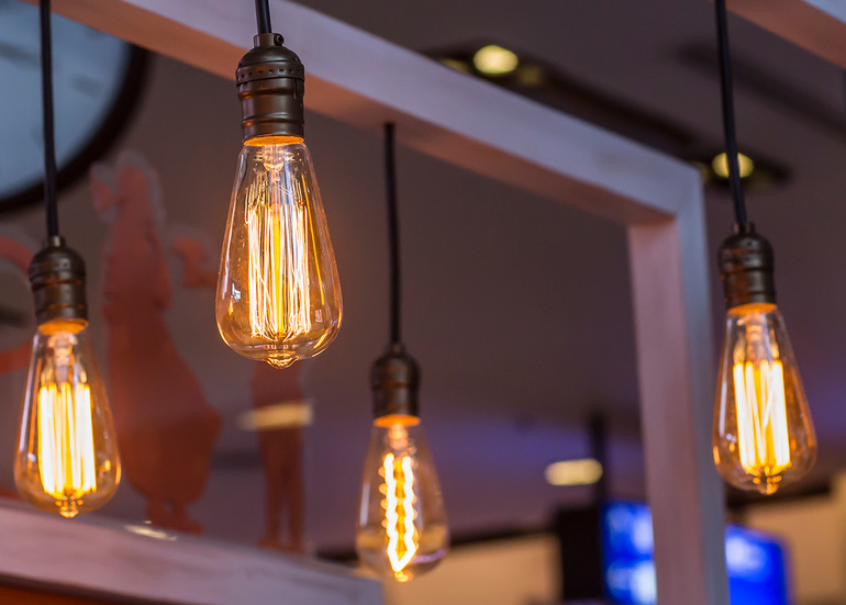 Ampoules modernes à économie d'énergie